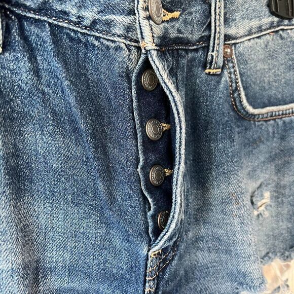 Free People We the Free Distressed Denim Shorts Size 29 - Picture 3 of 8
